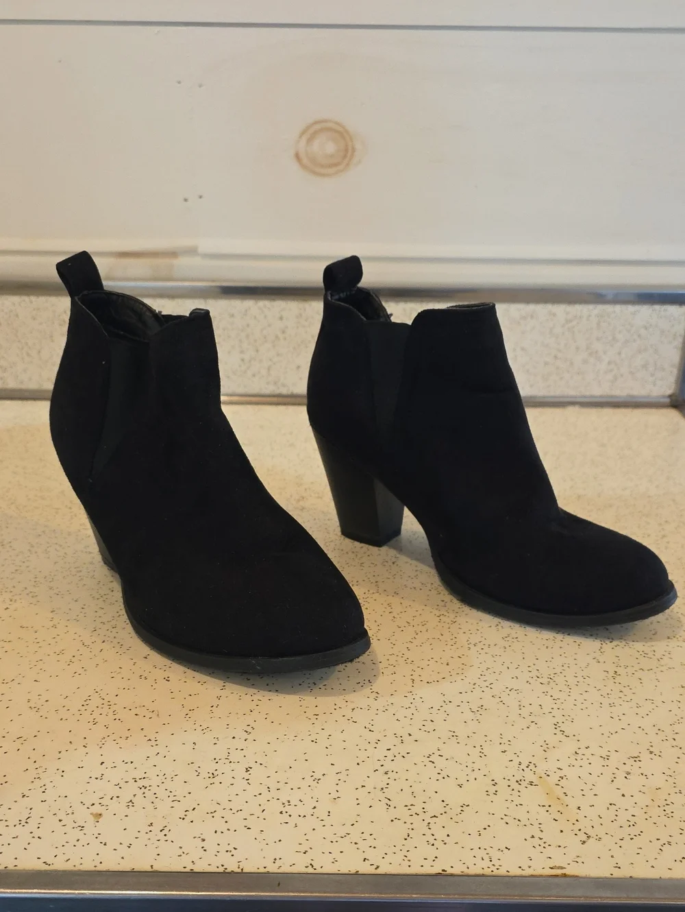 Pierre Dumas Women's Black Faux Suede‎ Ankle Bootie 3.25